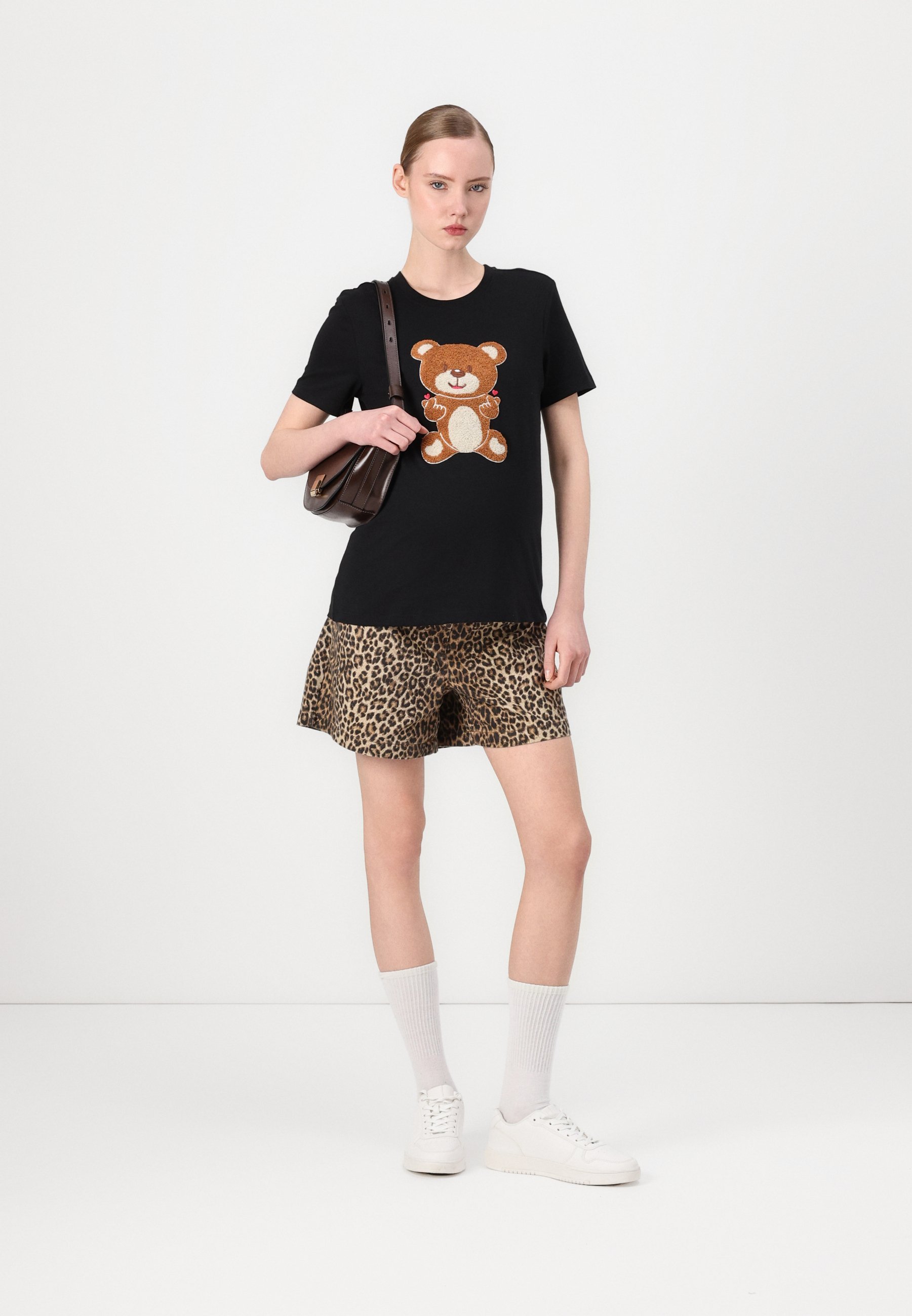ONLY MATERNITY OLMTERESA LIFE TEDDY - T-shirt met print - zwart