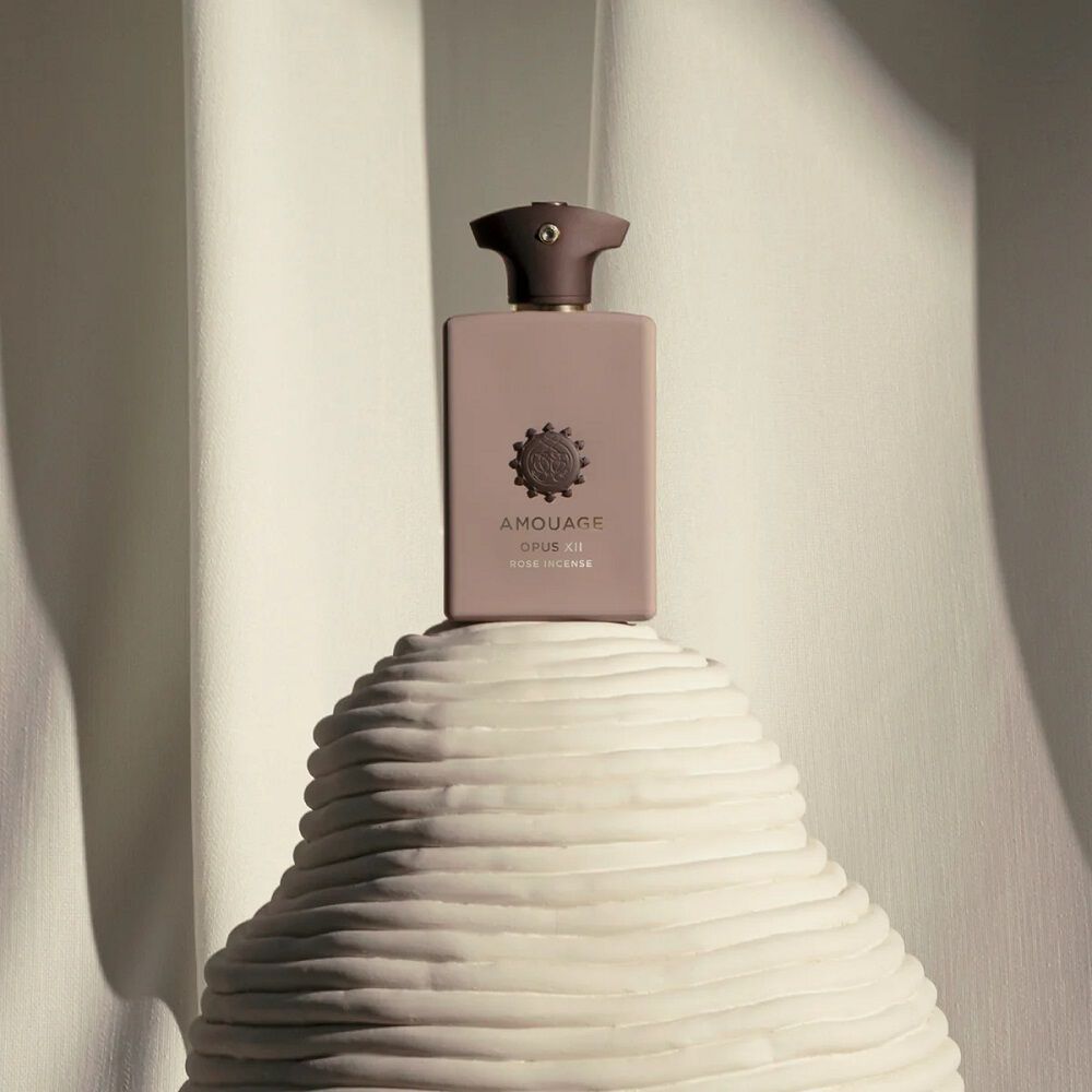 Amouage Opus XII Ružini tamjan