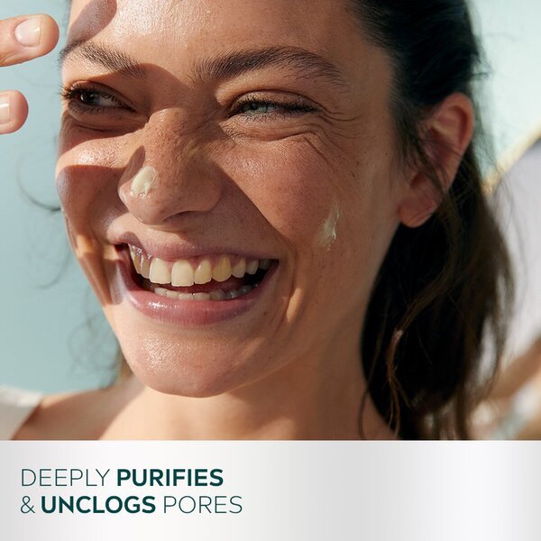NIVEA Derma Skin Clear Denný ošetrujúci nočný exfoliant<br>40ml - Nečistá pleť