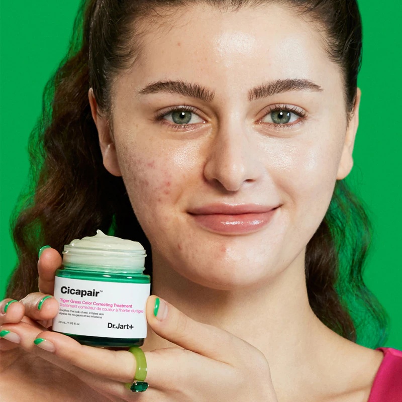 Dr. Jart+ Cicapair™ Tiger Grass Color Correction Treatment krema za korekcijo barve las intenzivno zmanjšuje rdečico