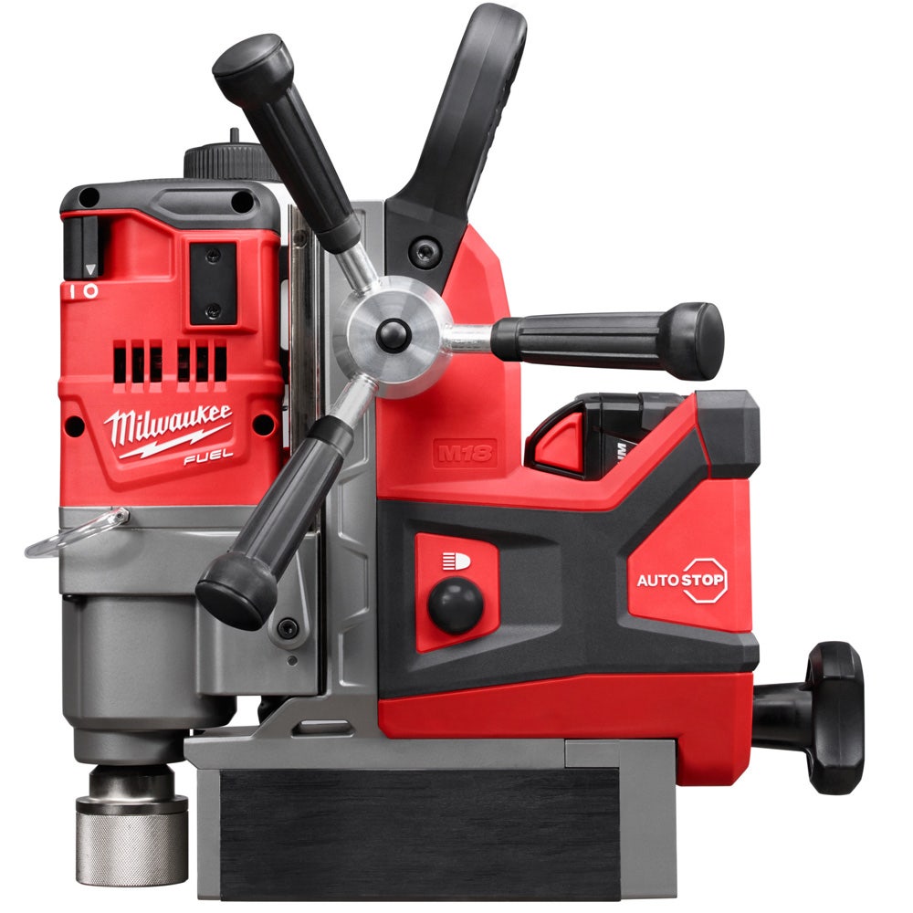 Furadeira magnética MILWAUKEE Fuel™ 18V de 38 mm M18FMDP-0C