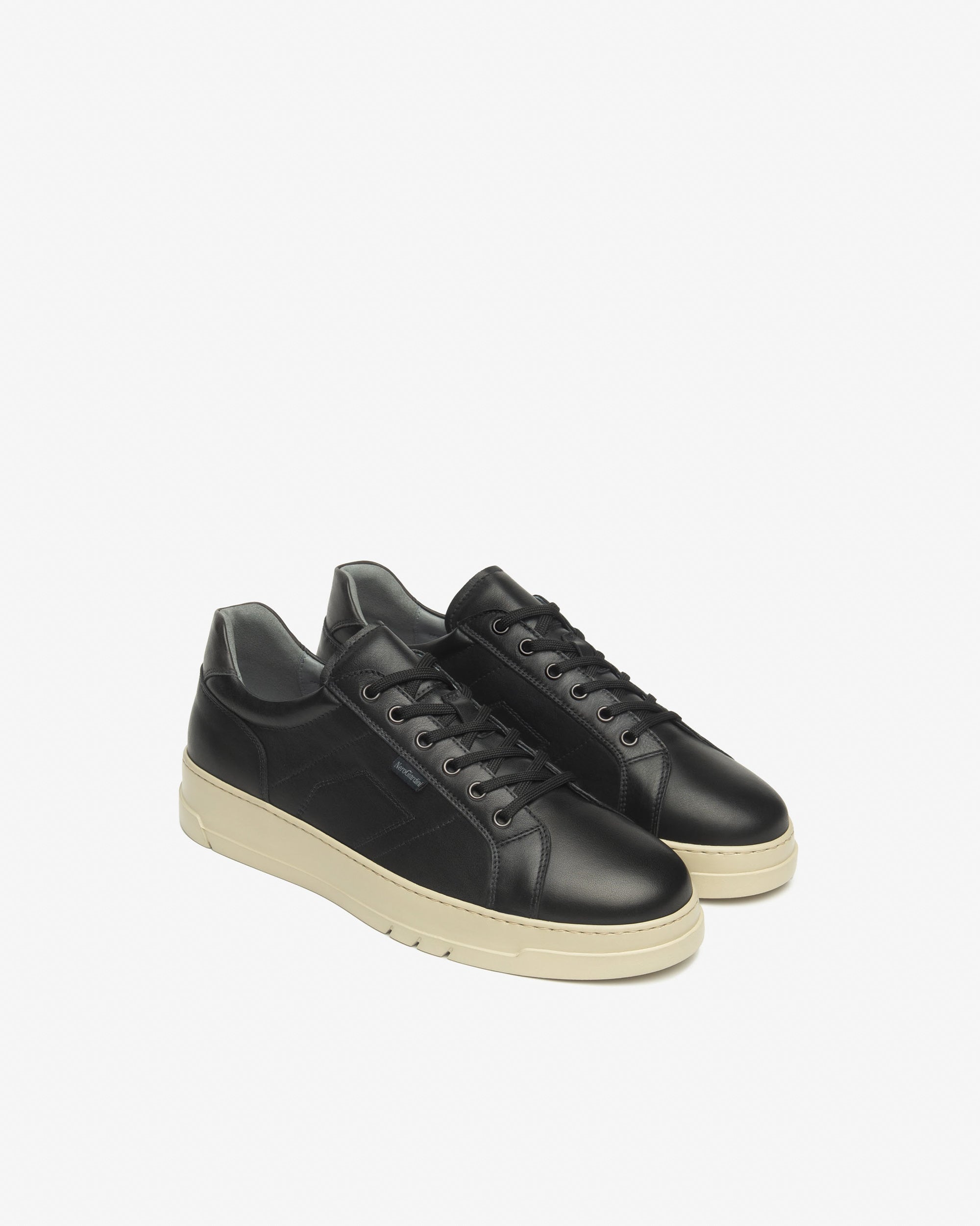  Herren-Sneaker aus Leder