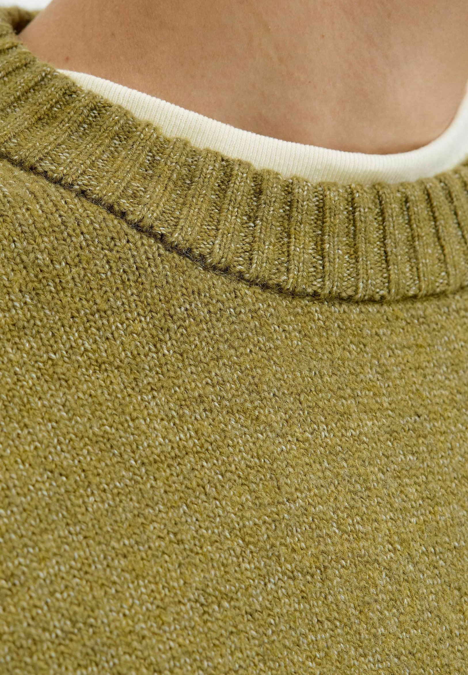 Jack & Jones JORNORREBRO OKRUGLI IZREZ - Džemper - maslinasto siva