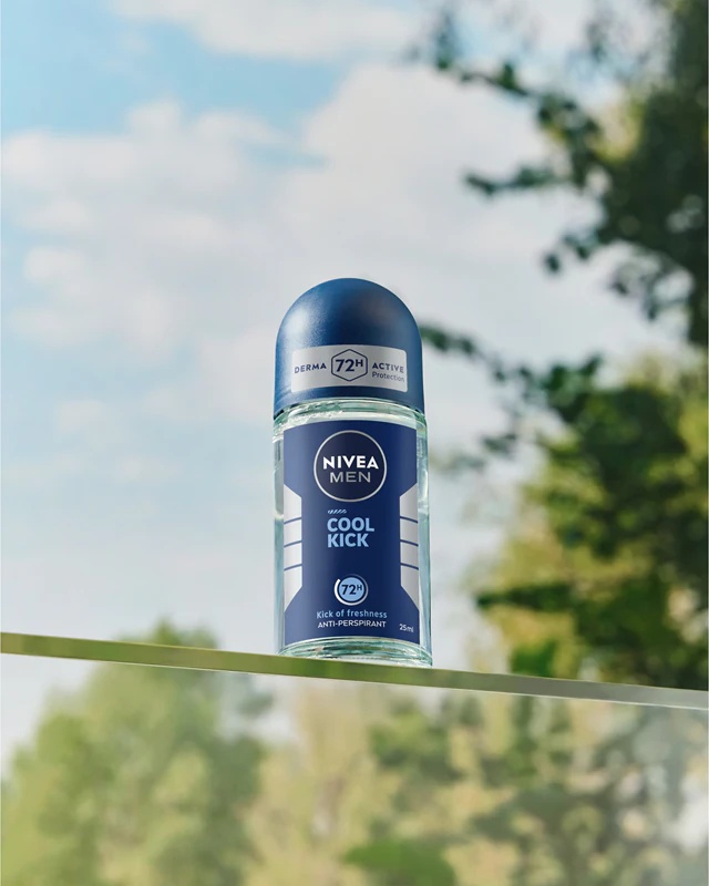 NIVEA MEN Cool Kick antiperspirant roll-on za moške