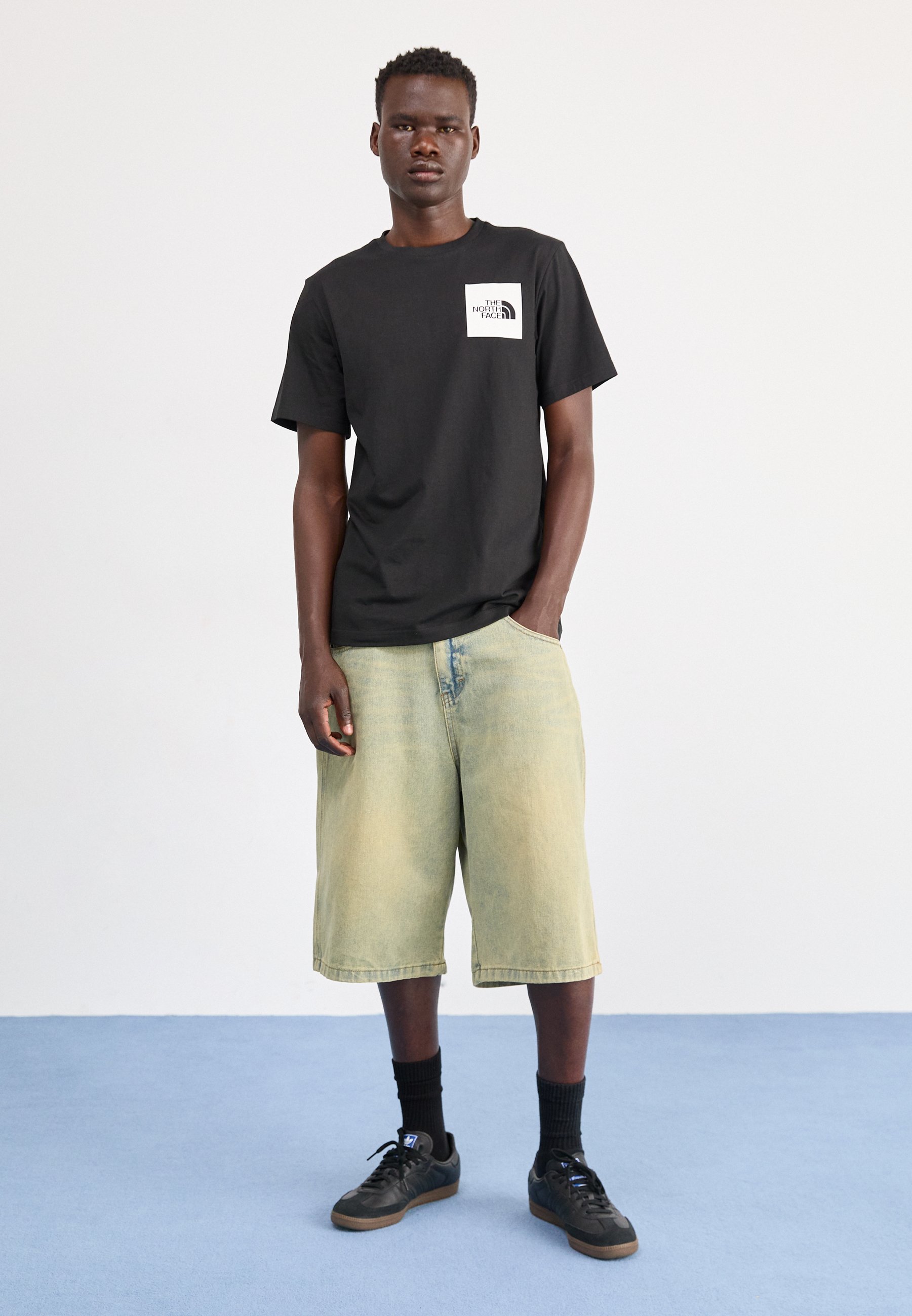 The North Face M SS FINE TEE - T-shirt met print - zwart