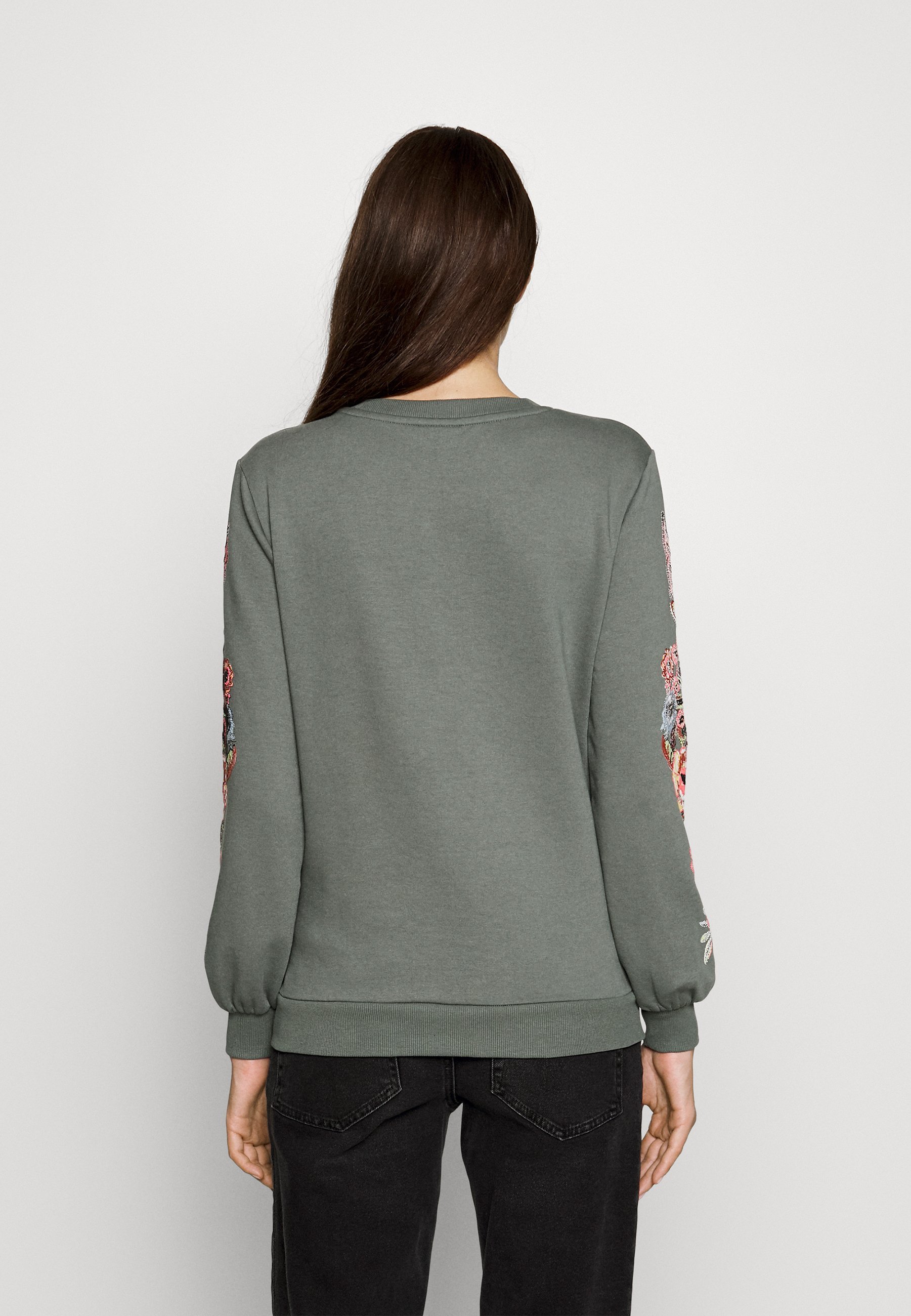 ONLY MATERNITY OLMCONNY - Sweatshirt - balsemgroen