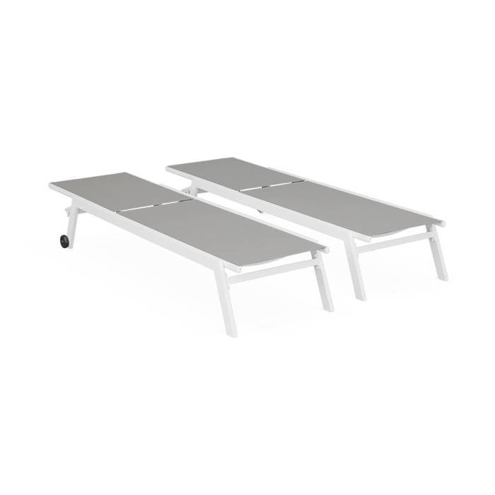 Set of 2 ELSA sun loungers in white aluminum and taupe textilene. Multi-position loungers with wheels.