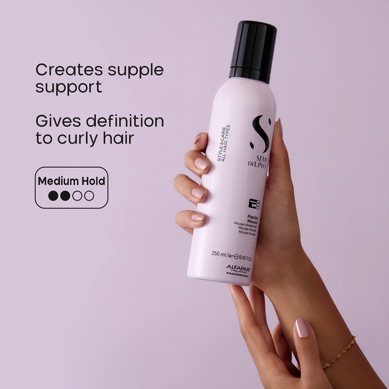 Alfaparf Milano Semi di Lino Style&Care Mousse flexível para fixação e brilho naturais.