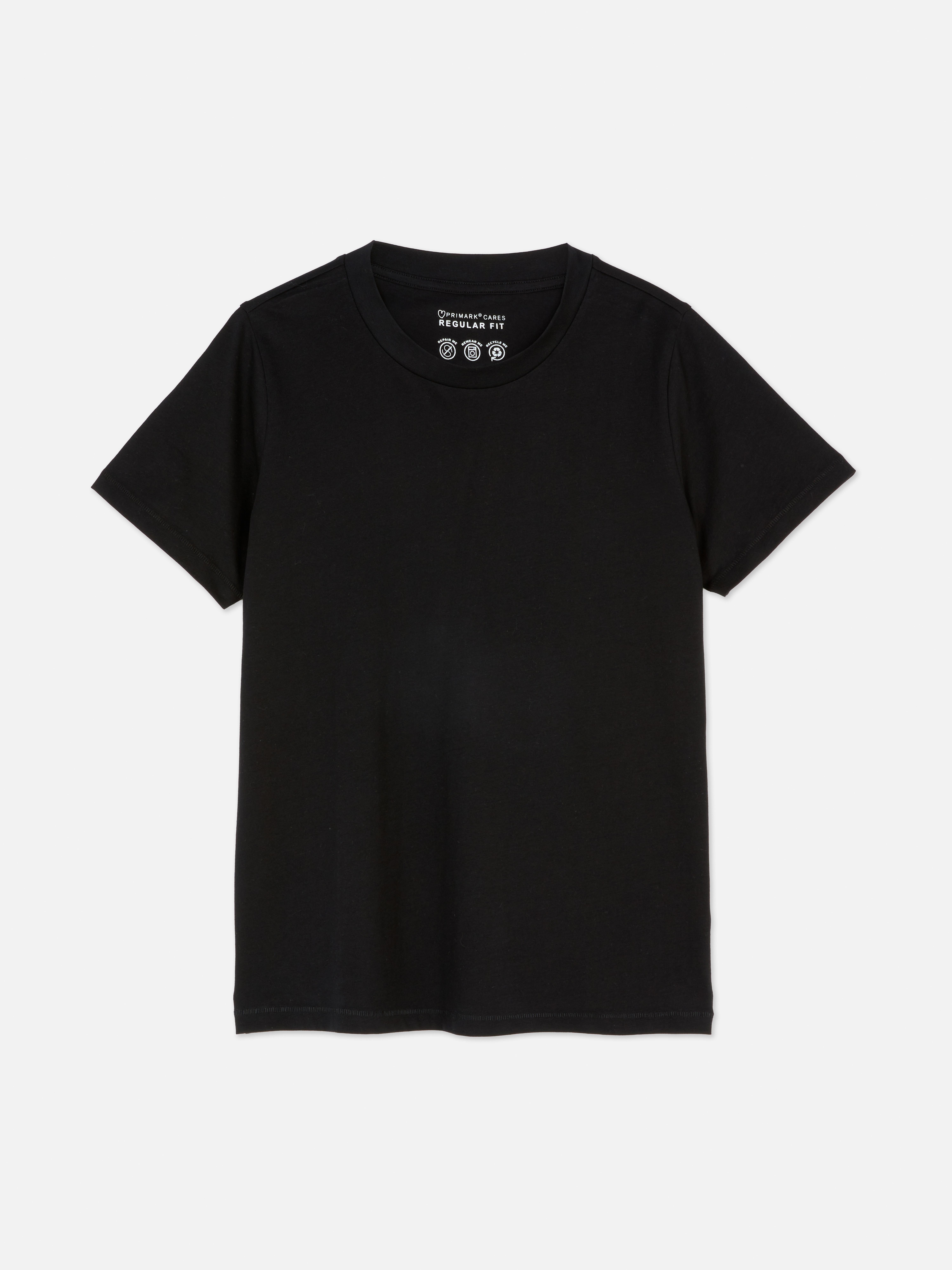 Tricou cu guler rotund și croială regulată. Acest tricou cu mânecă scurtă este punctul de plecare perfect pentru ținuta ta.
