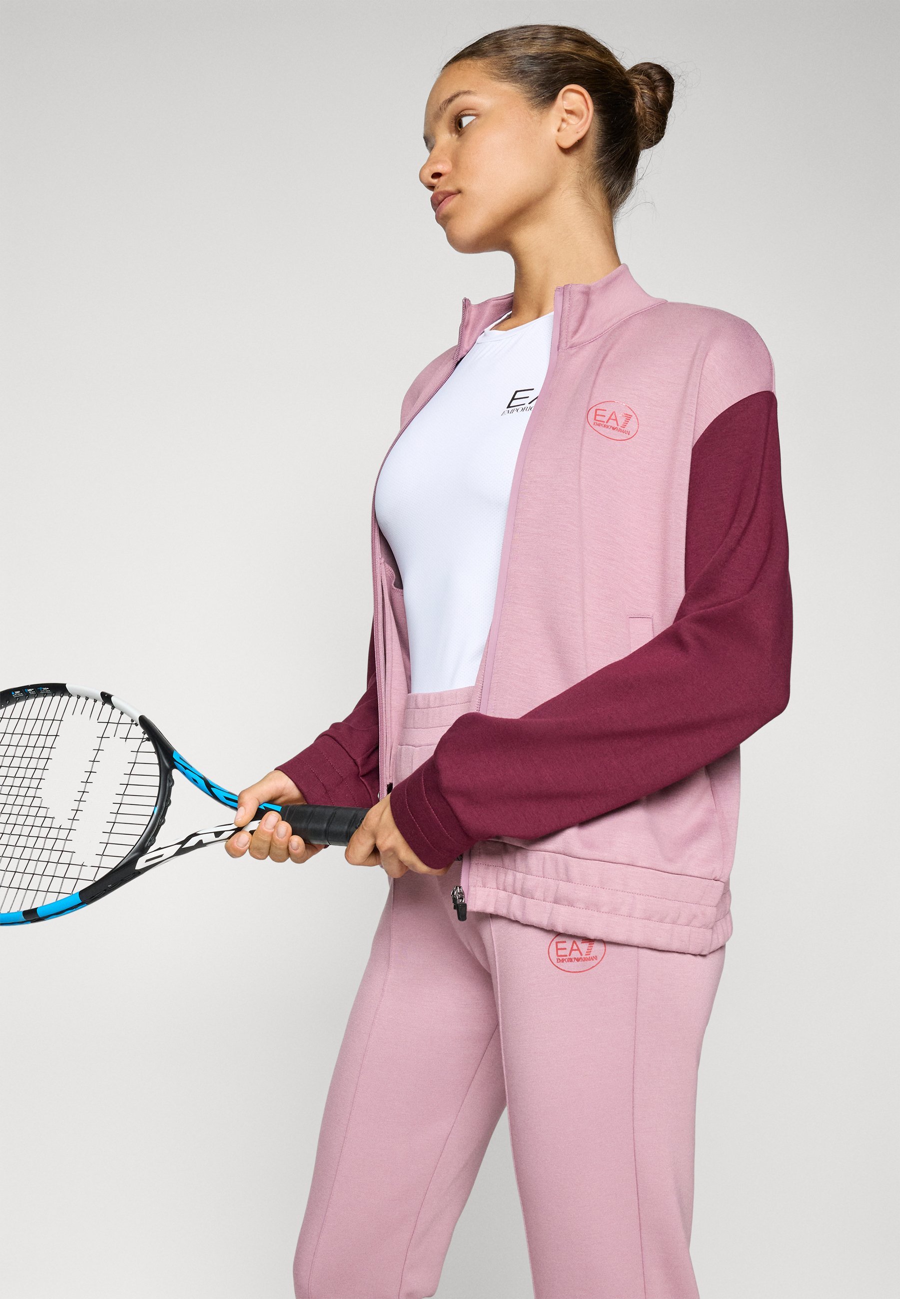 EA7 Emporio Armani TENNIS PRO FREESTYLE TRAININGSANZUG-SET - Trainingsanzug - Dunkelorchidee/Bordeaux