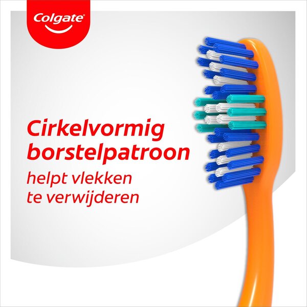 Colgate Triple Action közepes fogkefék<br>4 darab