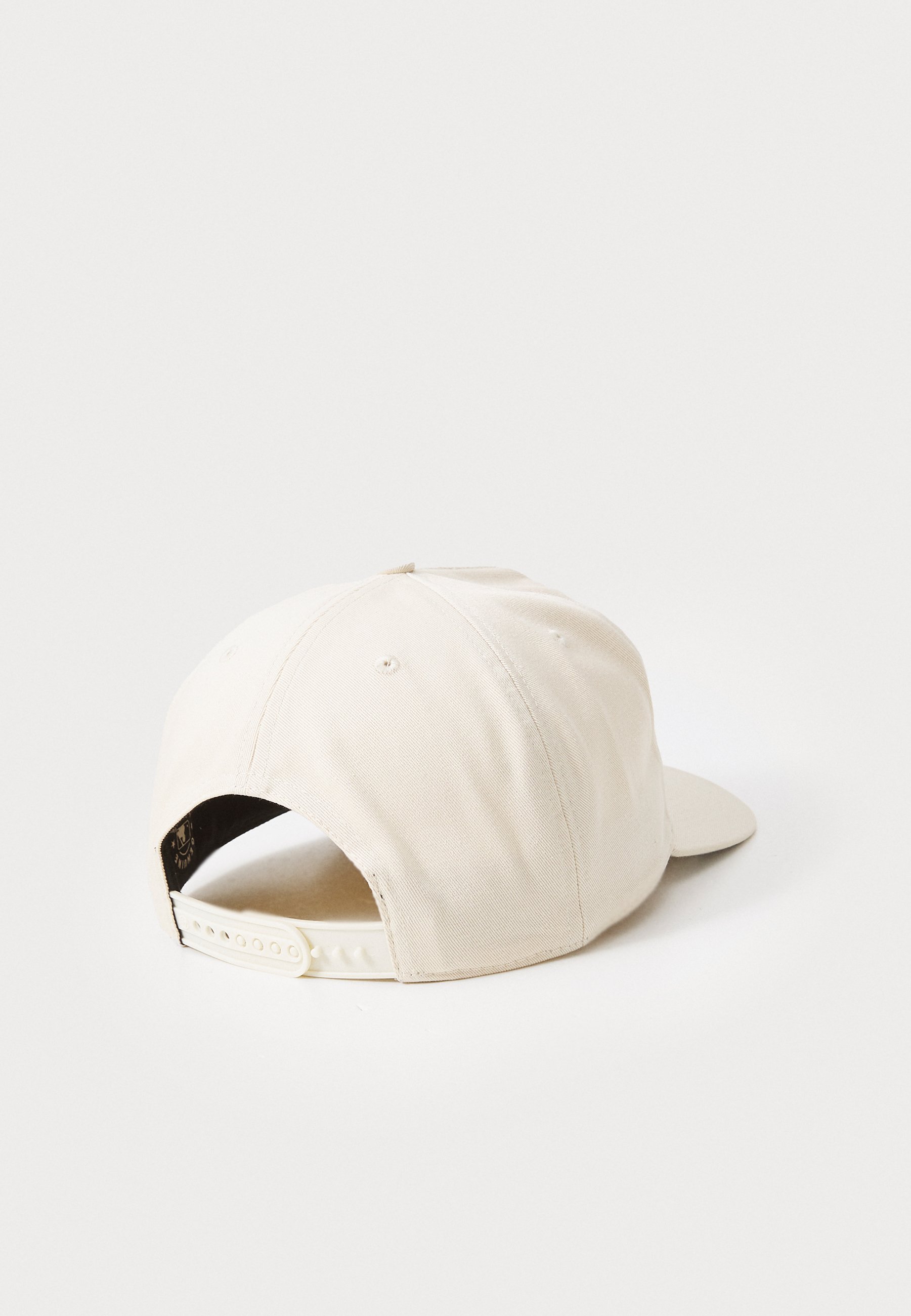 '47 Caps