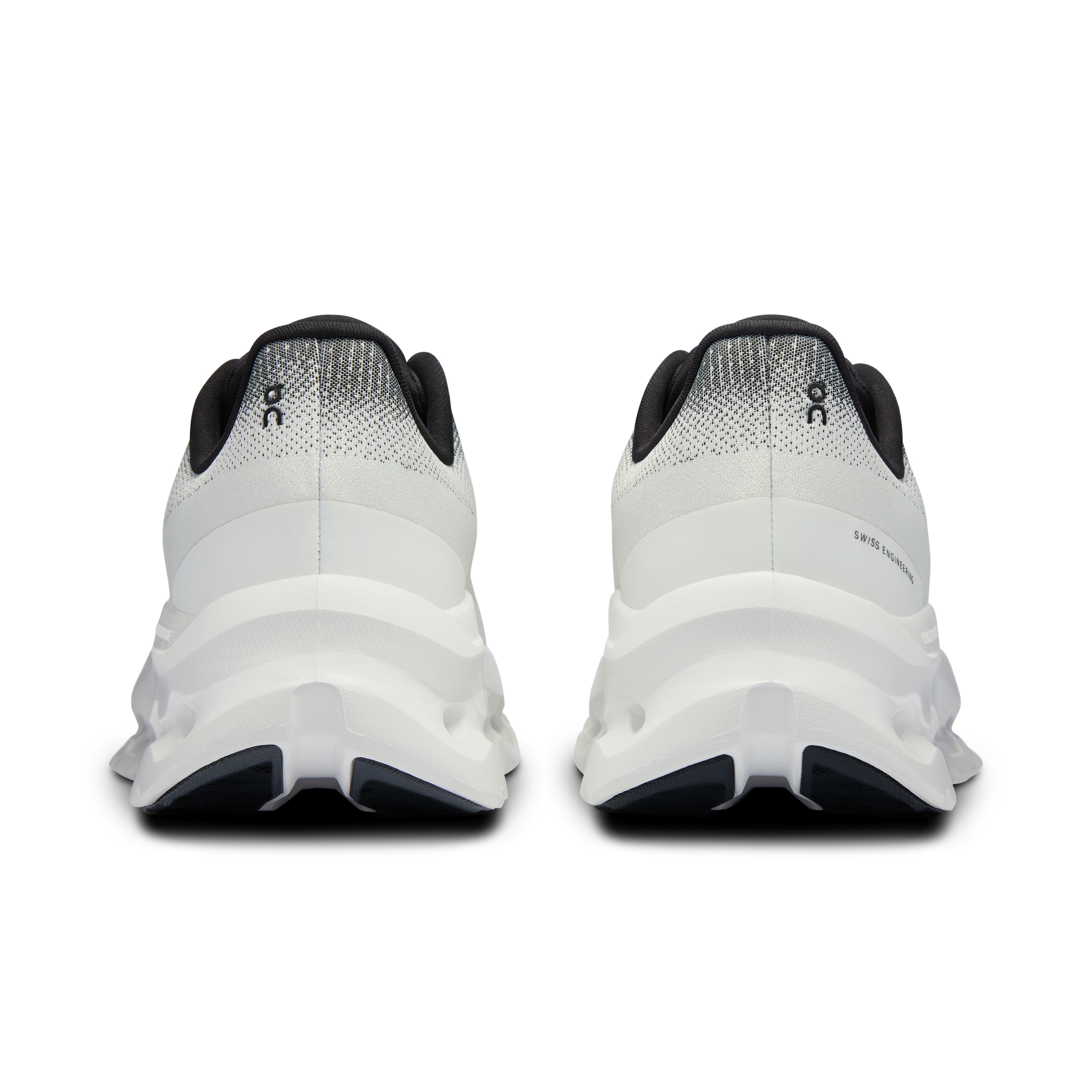 Cloudtilt Black | Ivory