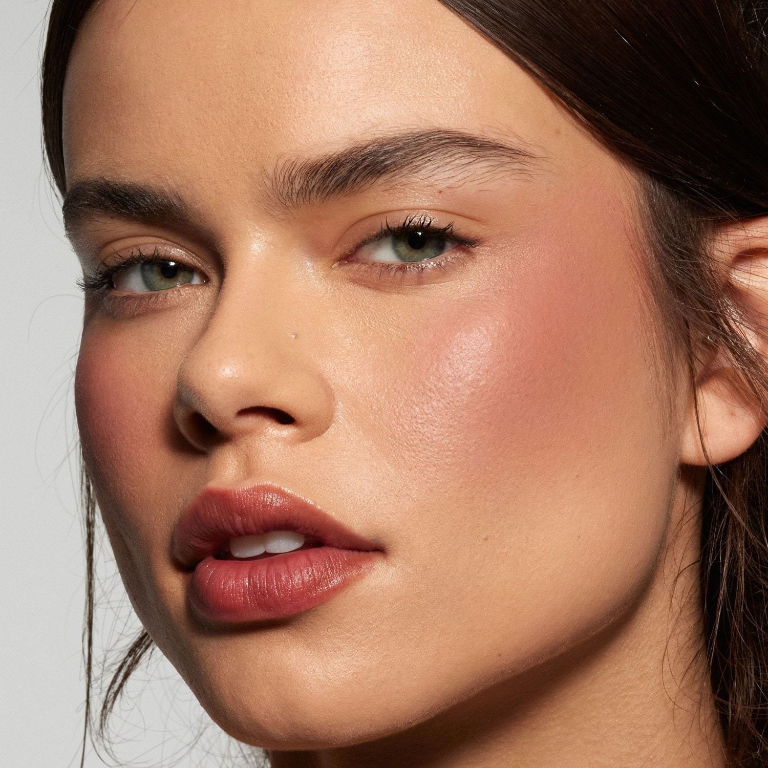 „Kylie Cosmetics“ lūpų ir skruostų skaistalų atspalvis – „All Things Pink“, 9 ml