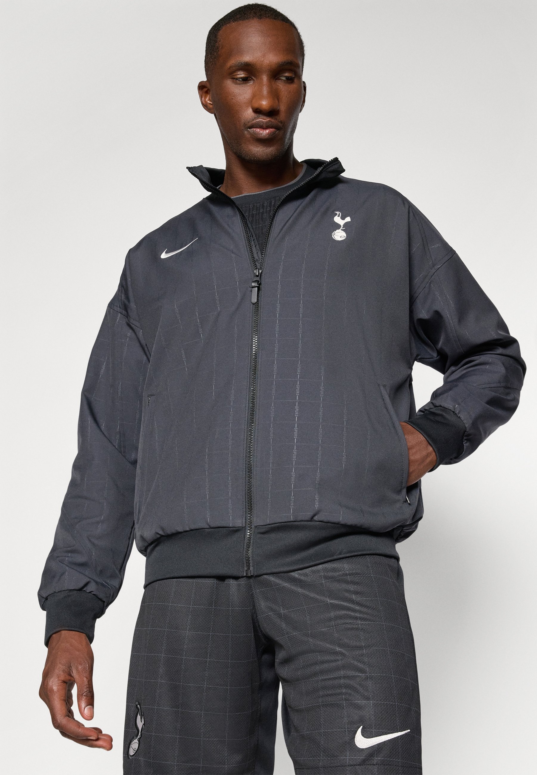 Giacca da trasferta Nike Performance TOTTENHAM HOTSPUR STRIKE - Abbigliamento da club - nero/grigio chiaro