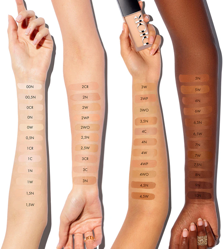 DIOR Dior Forever Skin Wear dlhotrvajúci zmatňujúci make-up SPF 20