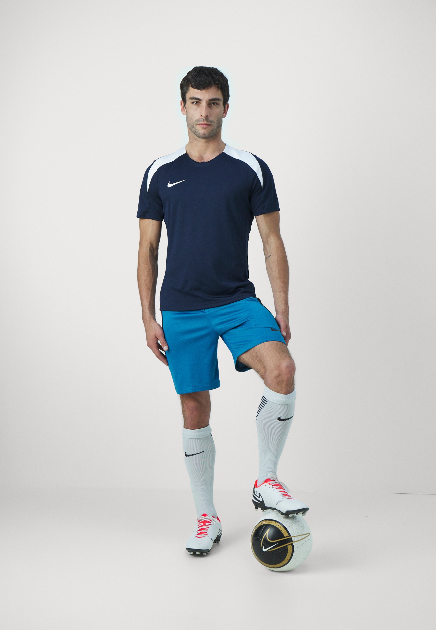 Nike Performance STRIKE TOP - Sportovní tričko - black/white