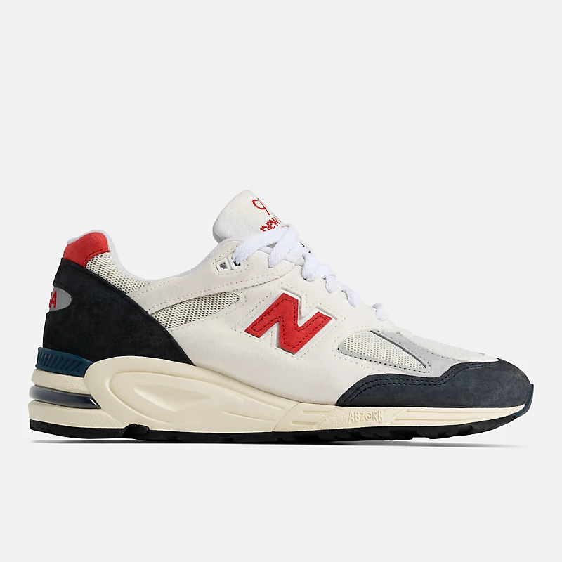 Męskie buty MADE in USA 990v2 - NB Navy z solą morską