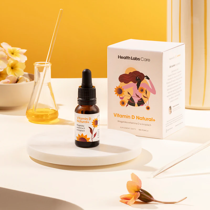 As gotas de suplemento alimentar de vitamina D Natural+ da Health Labs Care promovem o bom funcionamento do sistema imunológico, a saúde óssea e a função muscular.