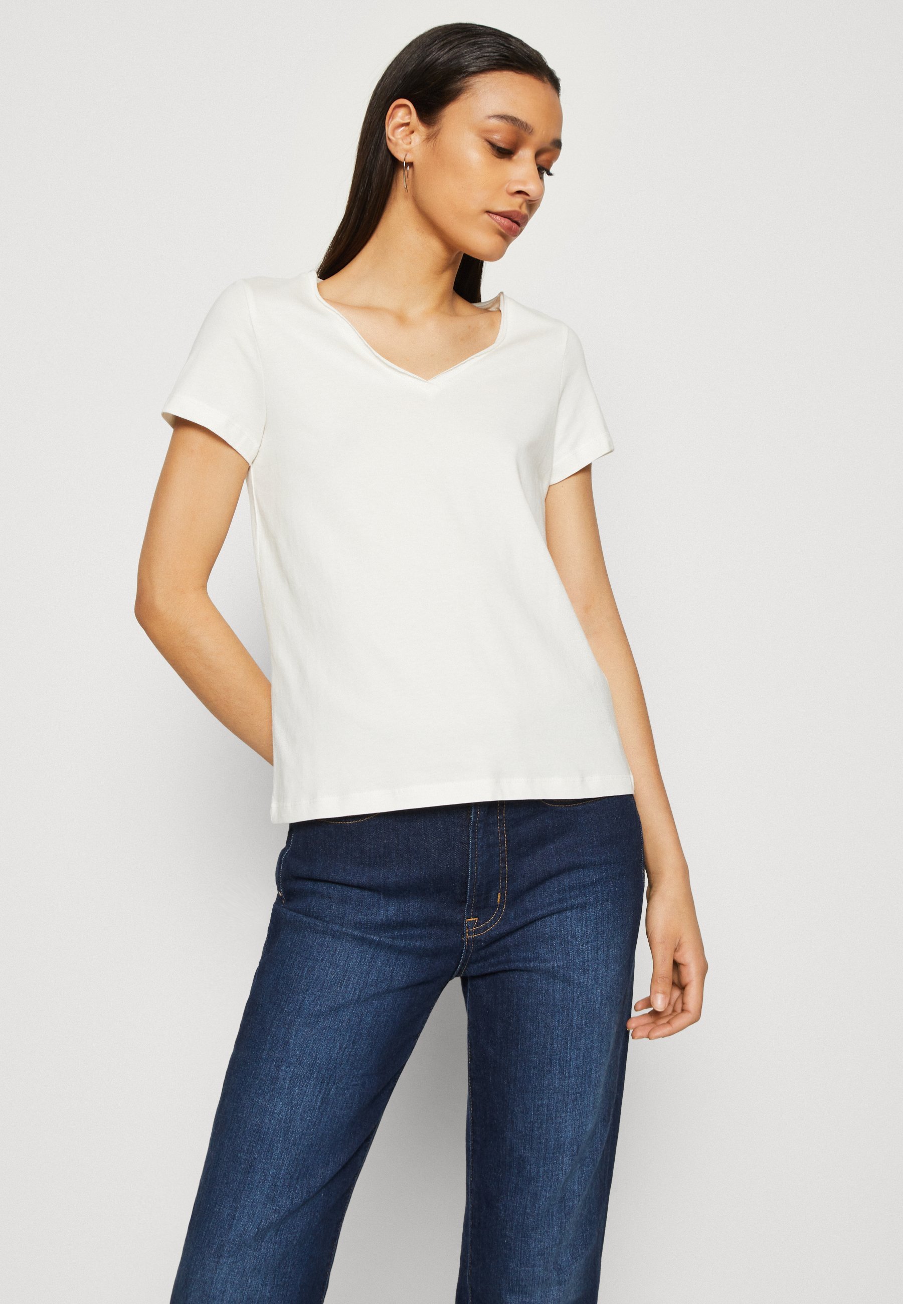 Anna Field 3 PAKEND - Lihtne T-särk - tumekollane/lilla/valge