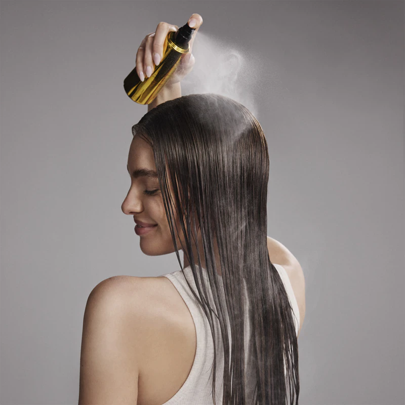 NEQI Treatment Treasure Diamond Glass - Produto de styling completo para brilho e maciez dos cabelos.
