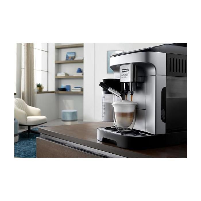 Delonghi Magnifica Evo Espresso Machine with Grinder