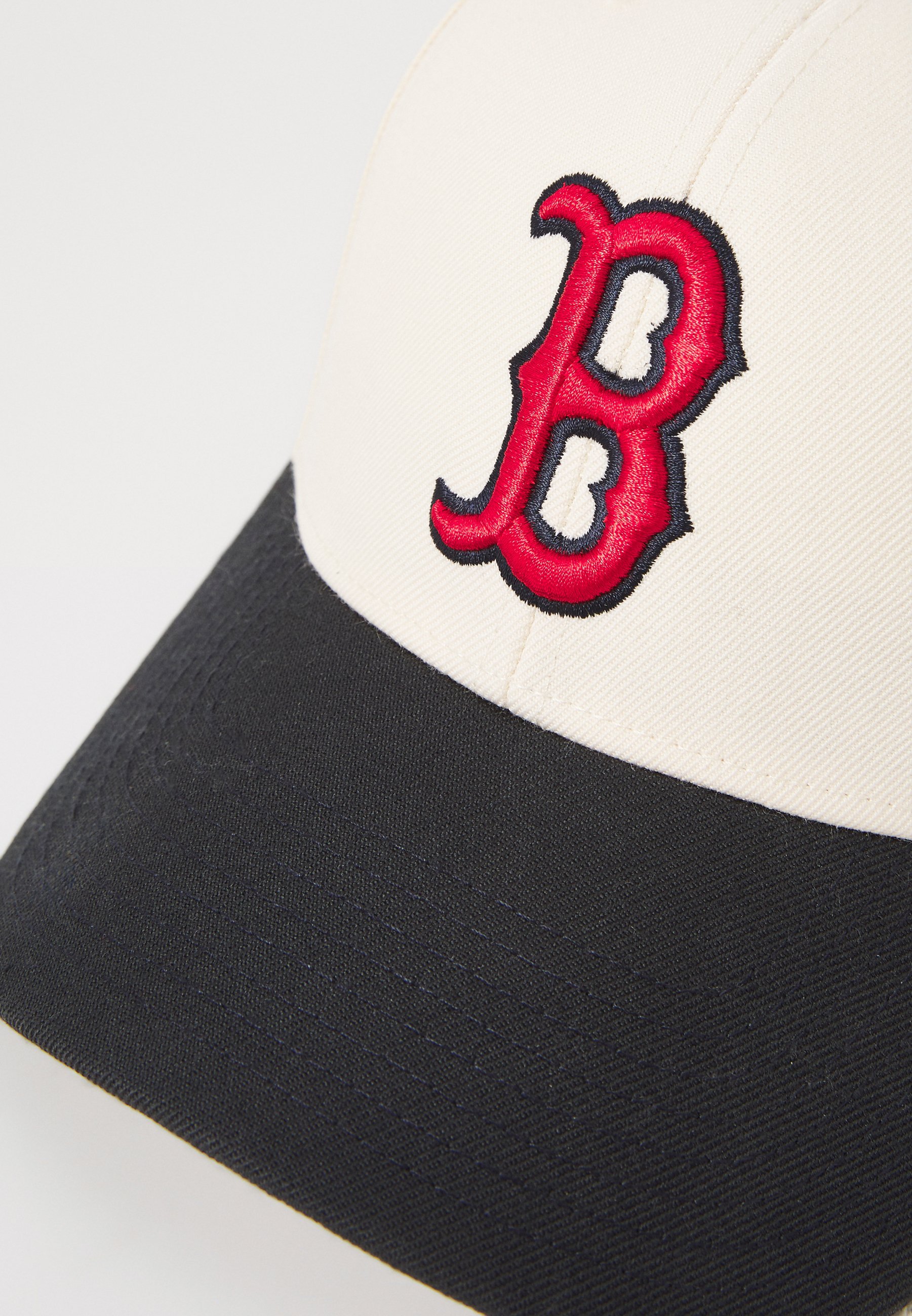 '47 Caps