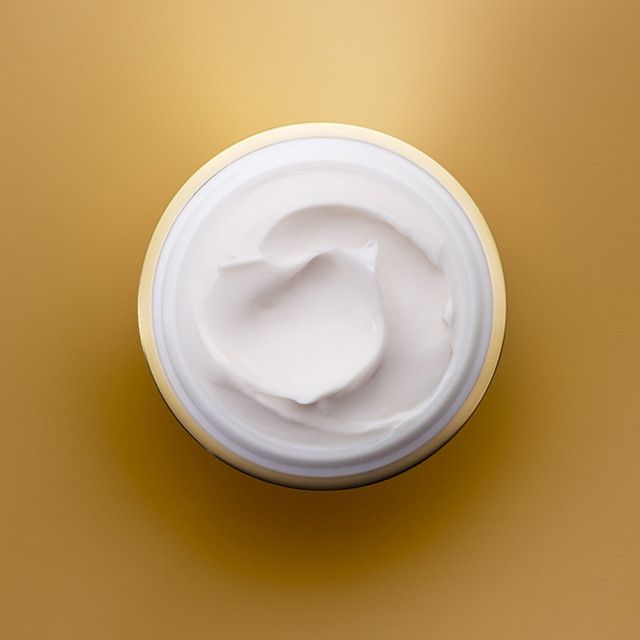 Regeneračný krém Re-Nutriv Ultimate Lift Luxusný krém proti vráskam a starnutiu
