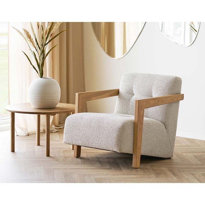 Lola - sillón de tela texturizada - reposabrazos de roble macizo 100% certificado FSC - Beige