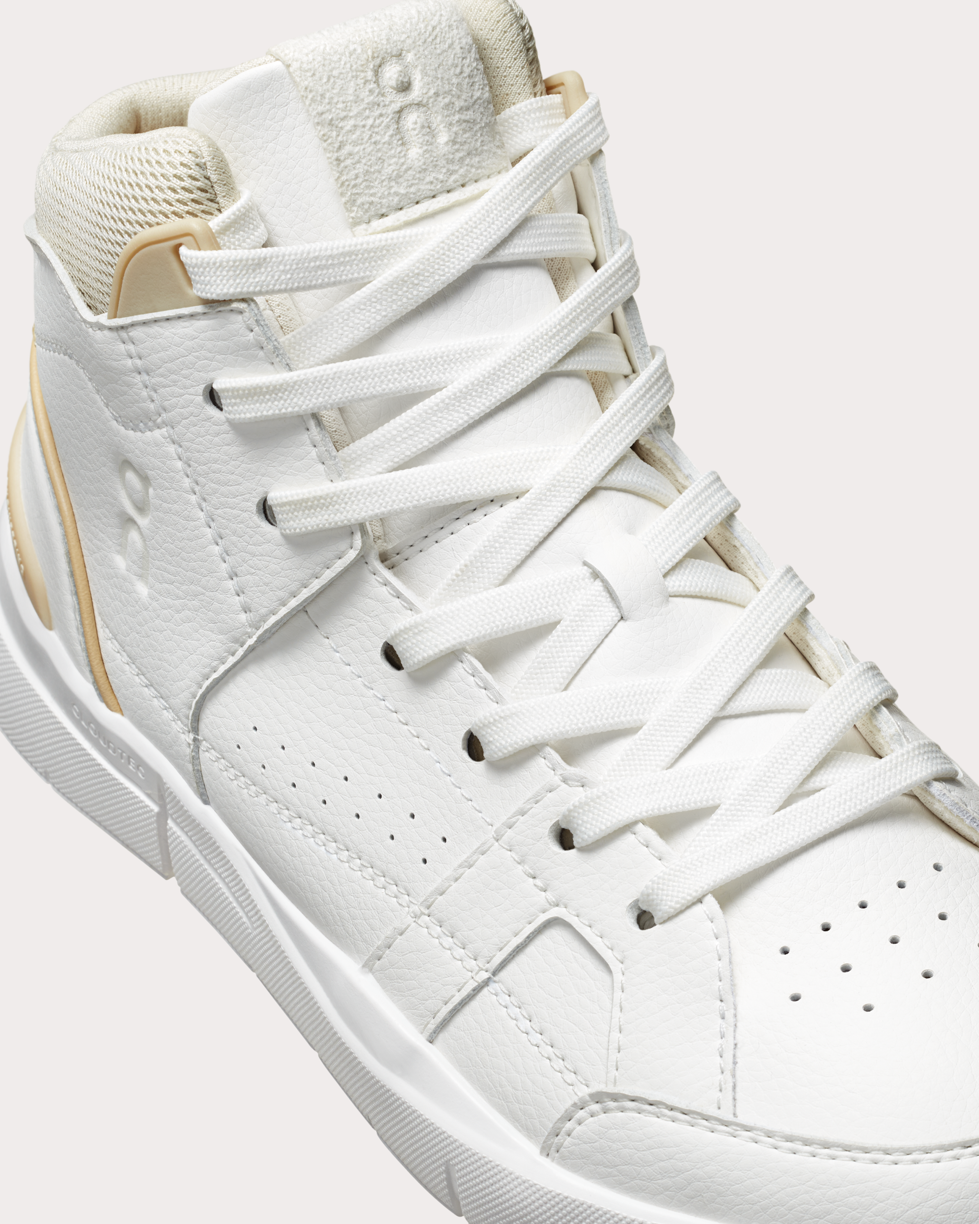 On Damen THE ROGER Clubhouse Mid White | Blond