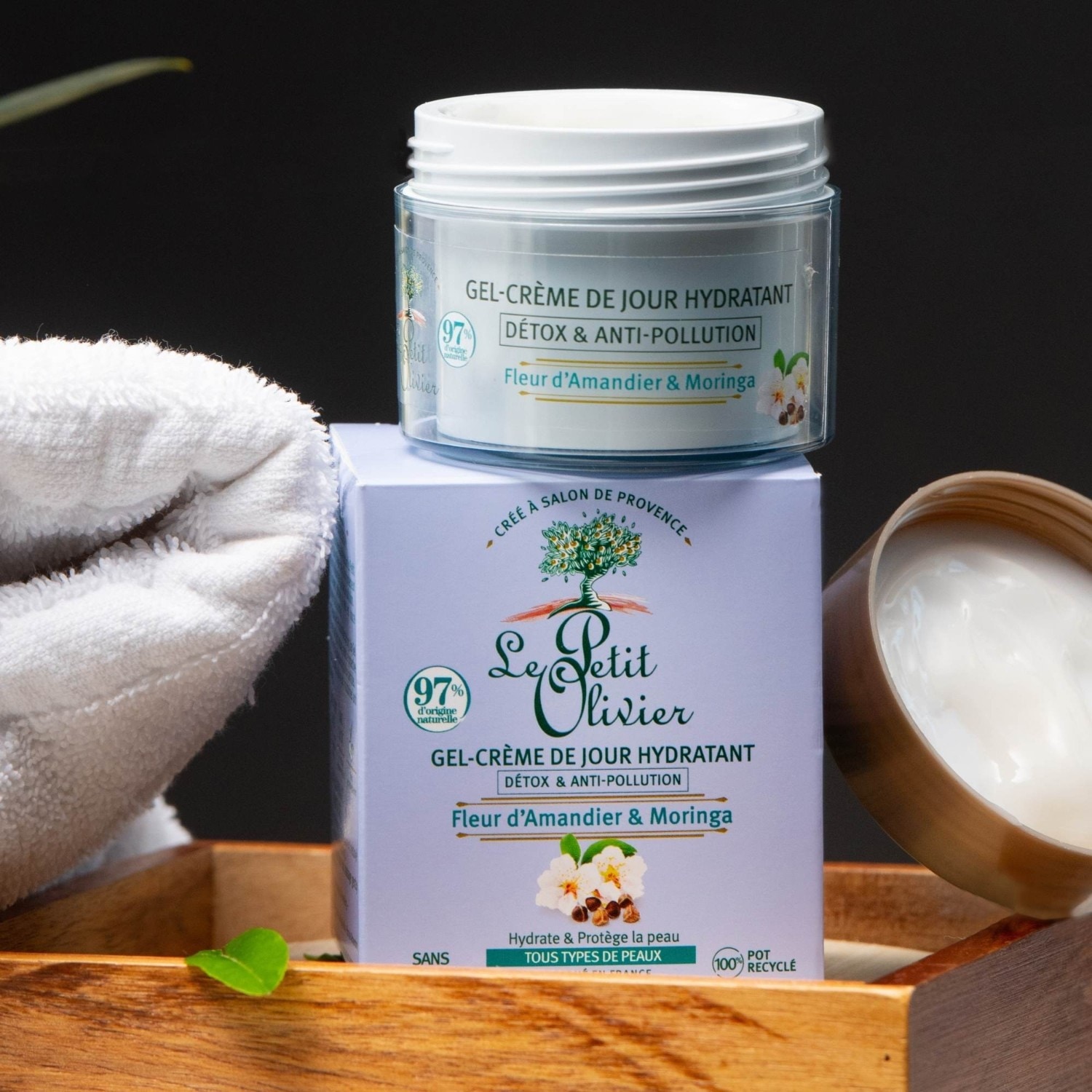 Le Petit Olivier Gel-Crème de Jour Hydratant Détox & Anti-Pollution Fleur d'Amandier & Moringa