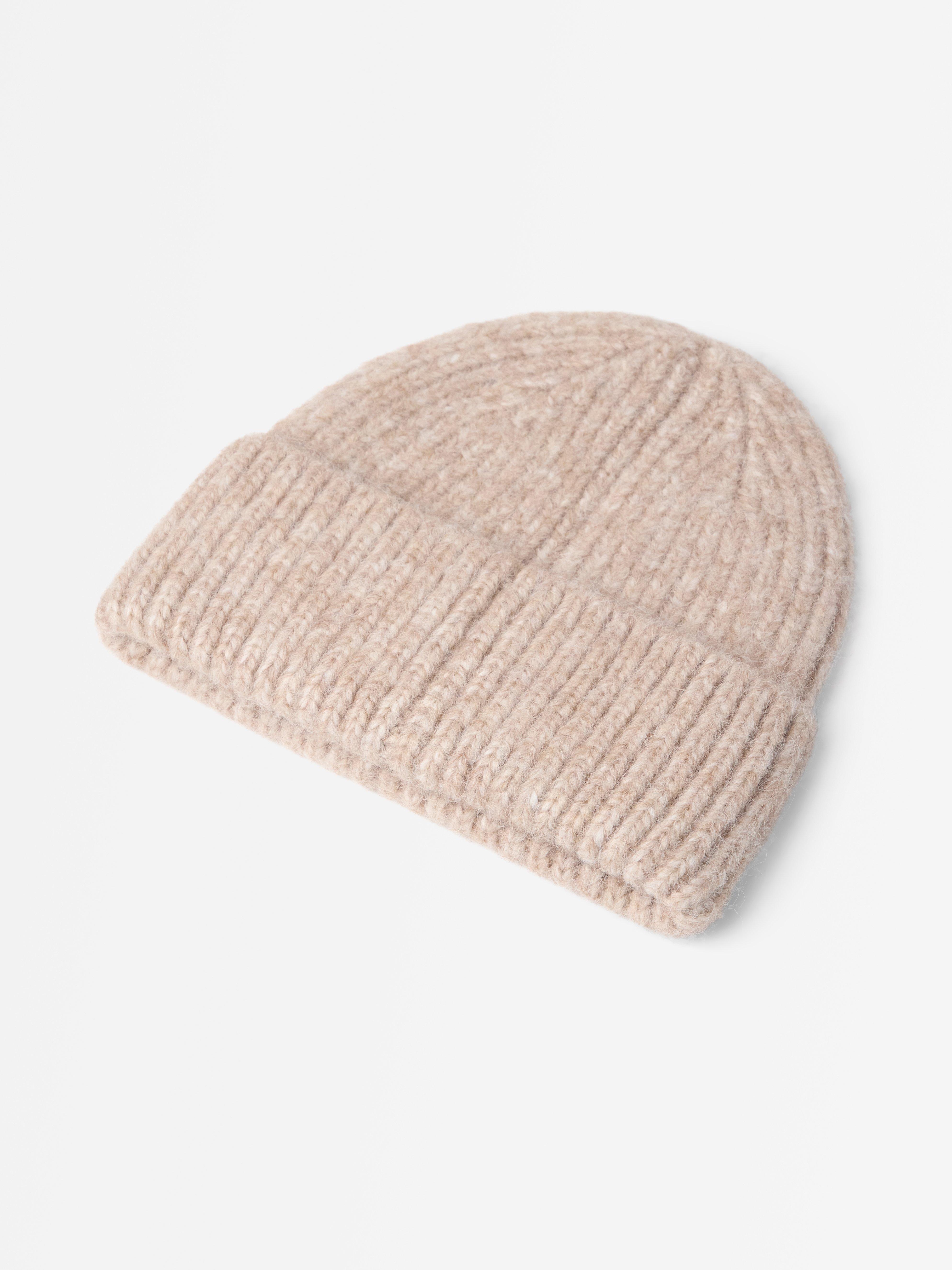 Bonnet tricoté marron clair