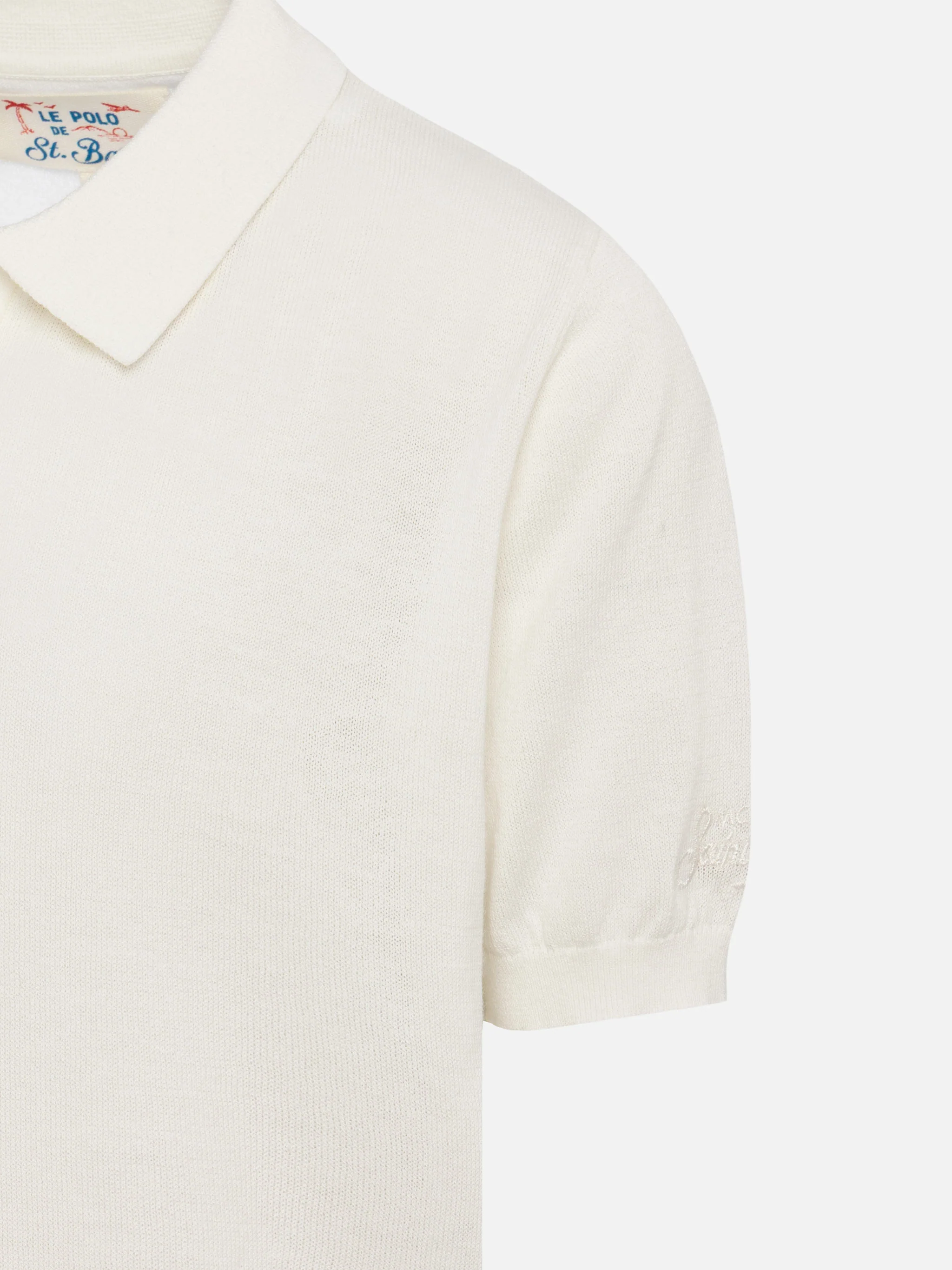 Sloan Jr. poloshirt in wit gebreid materiaal.