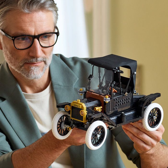 LEGO Icons 11376 Ford Model T - Set for Adults - Collector's Car Model - Gift