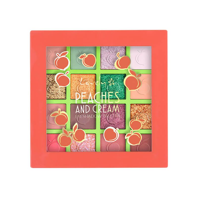 De délicieuses pêches et de la crème