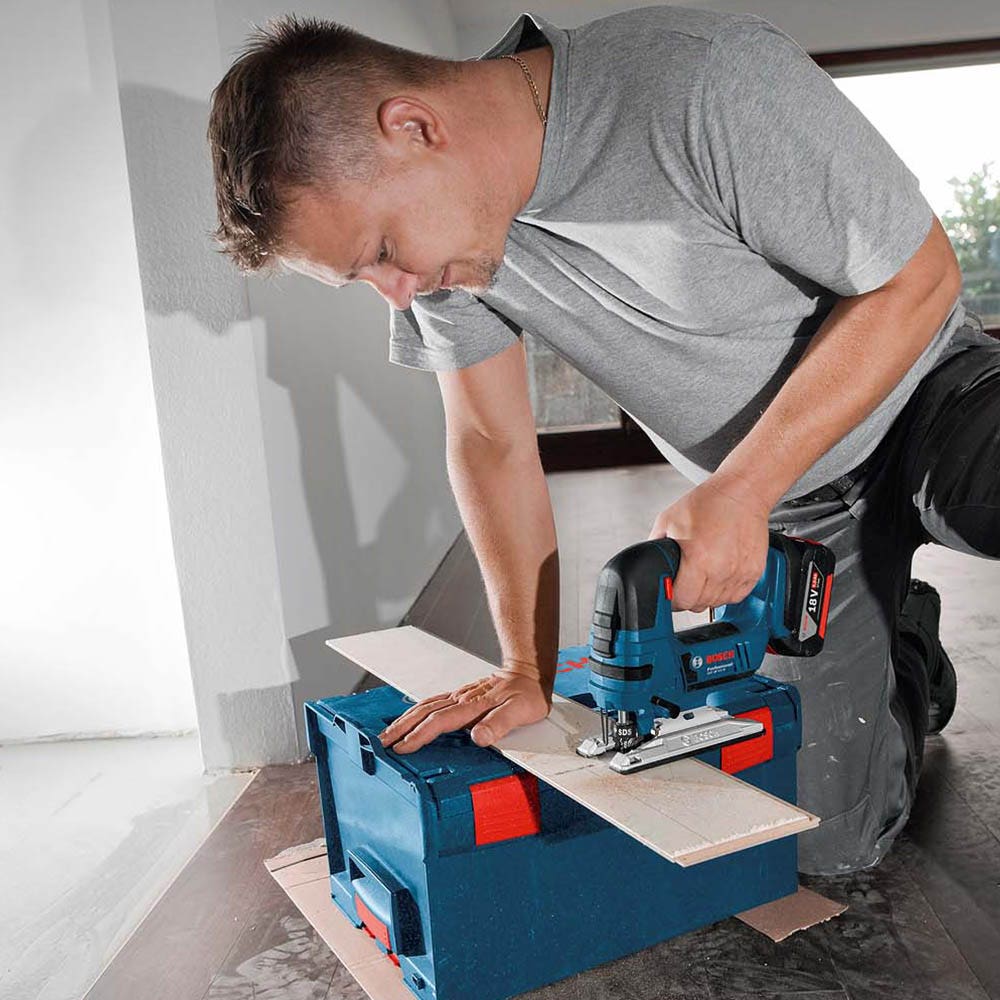 BOSCH 18V Akku-Stichsäge GST 18 V-LI B Skin 06015A6100