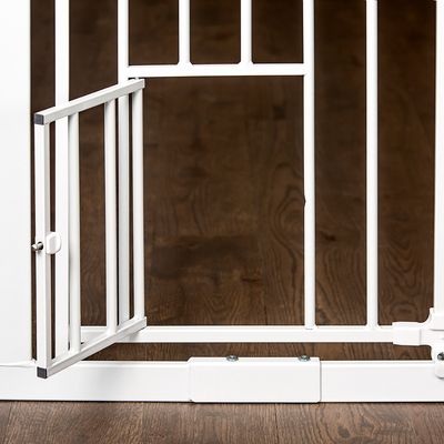 Poartă de acces extra înaltă pentru animale de companie Carlson cu clapă pentru pisici