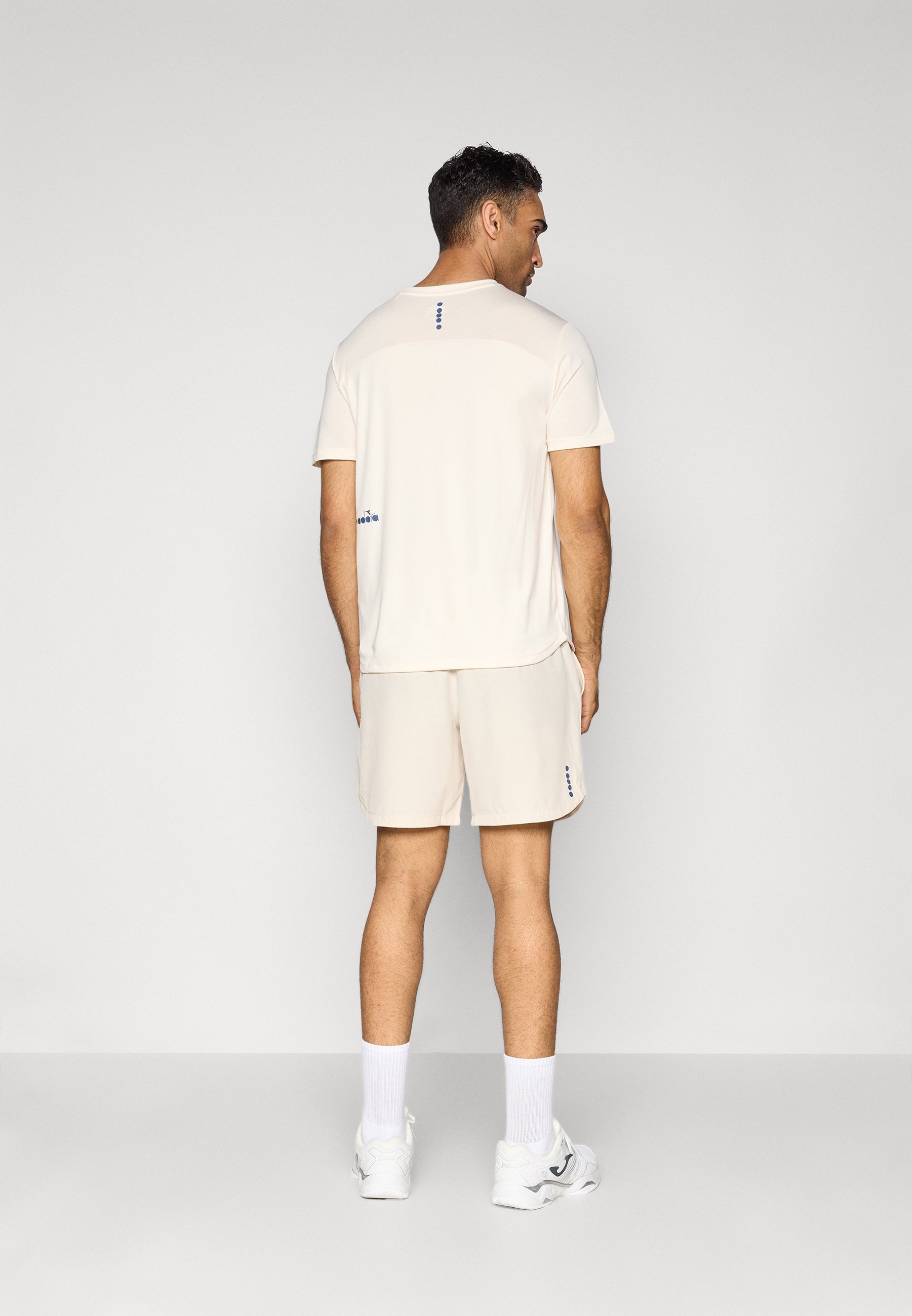 Diadora SHORTS CORE - Spodenki sportowe - szept biały
