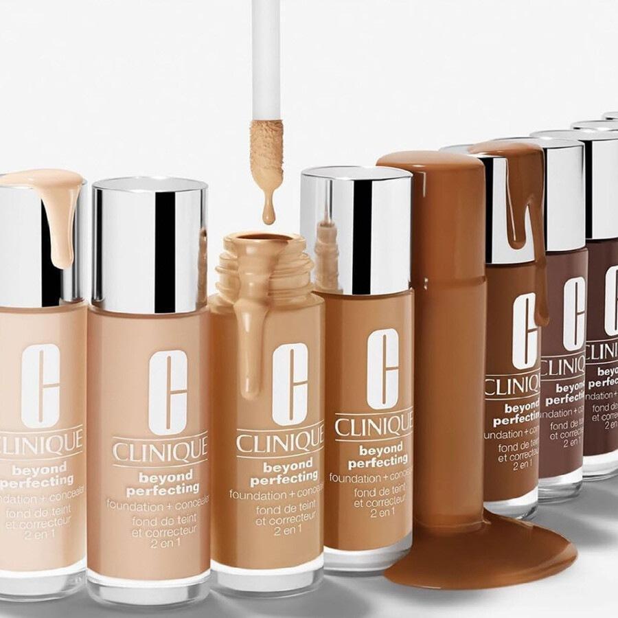 Clinique Beyond Perfecting пудер + коректор - 30 мл