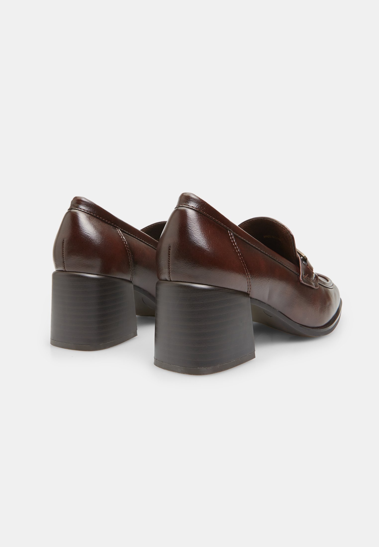 Bata Slip-ons - bruin