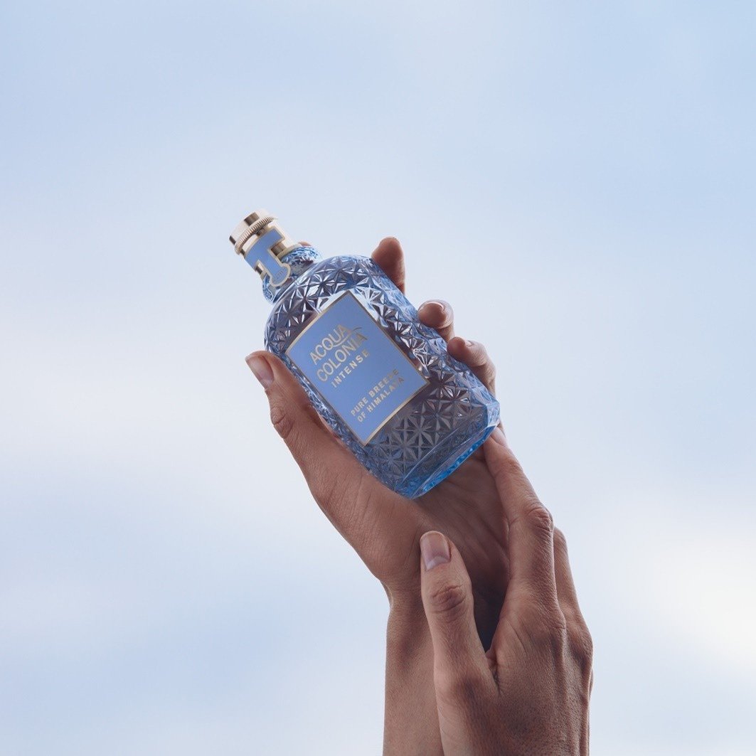 4711 Acqua Colonia kvapų rinkinys Acqua Colonia intensyvus dovanų rinkinys - odekolonas 50 ml + žvakė 1 vnt.