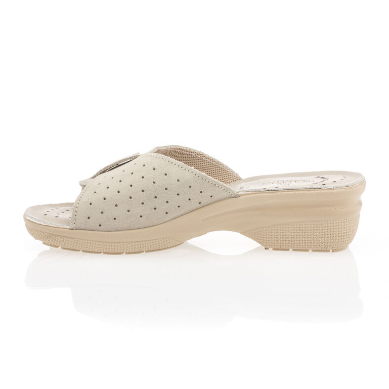 Zapatos cómodos para mujer color beige