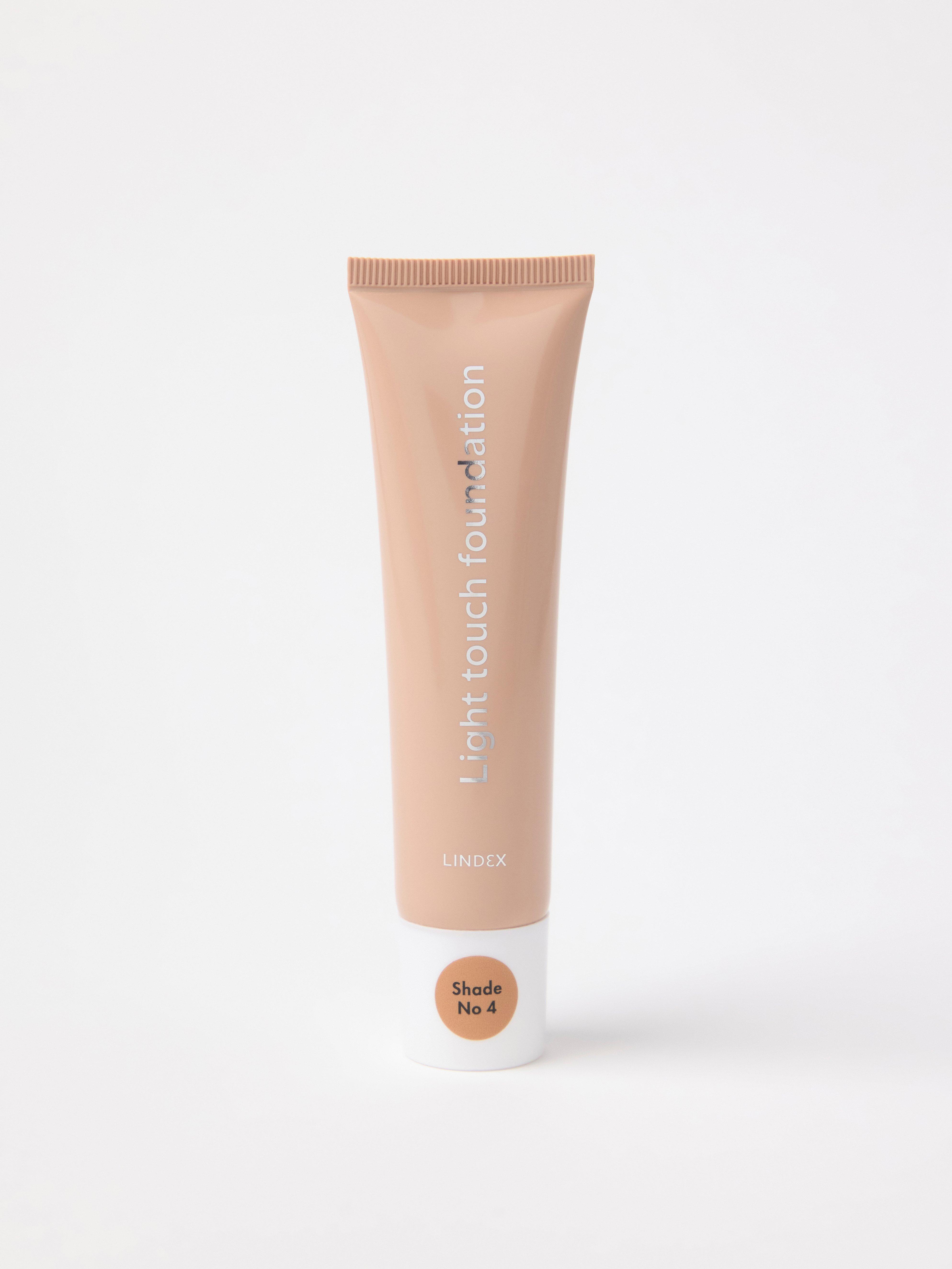 Base de maquillaje Lindex Beauty Light Touch 4