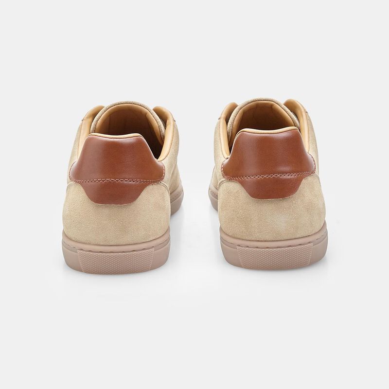 BATA herensneaker van suède