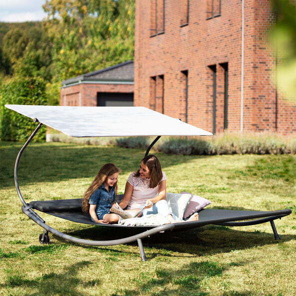 Double lounger with sunshade