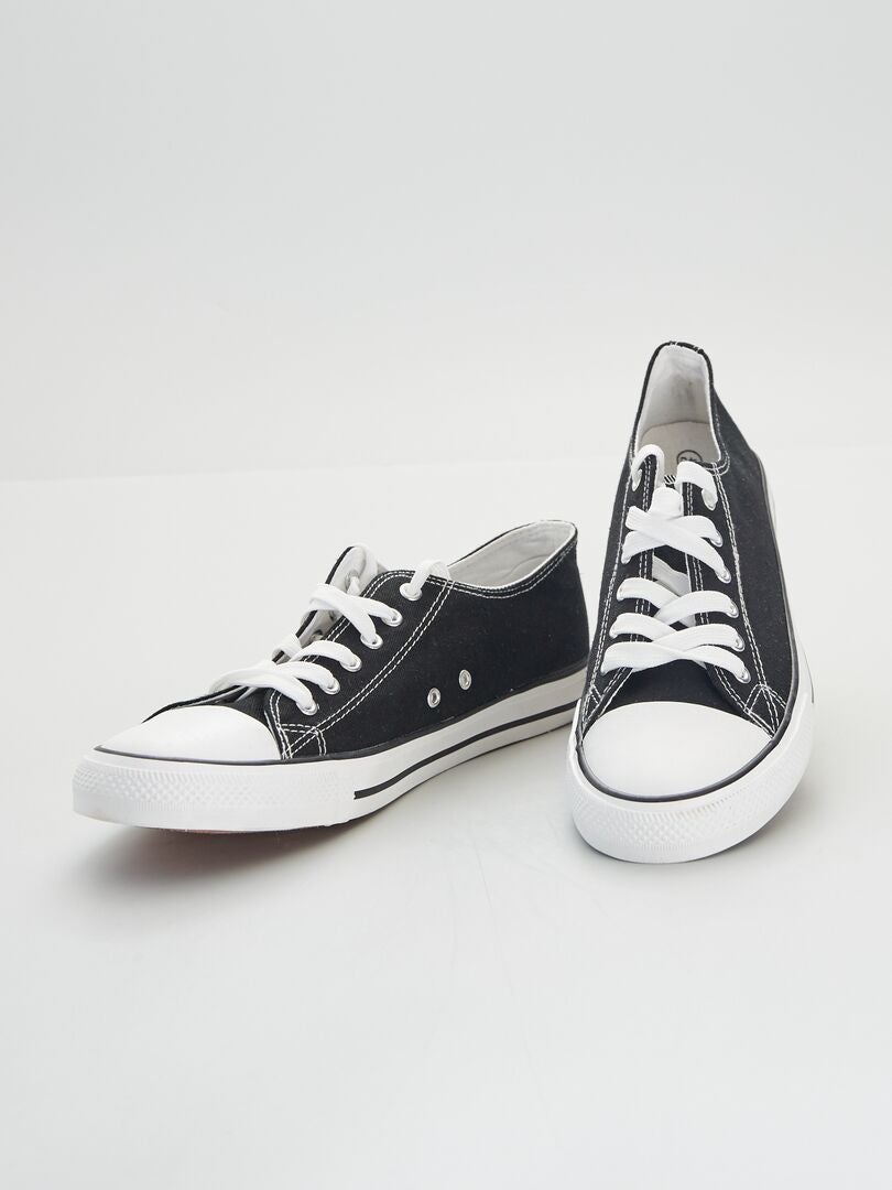 Eenvoudige canvas tennisschoenen - zwart