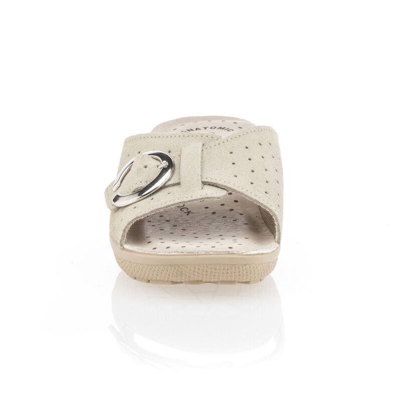 Zapatos cómodos para mujer color beige