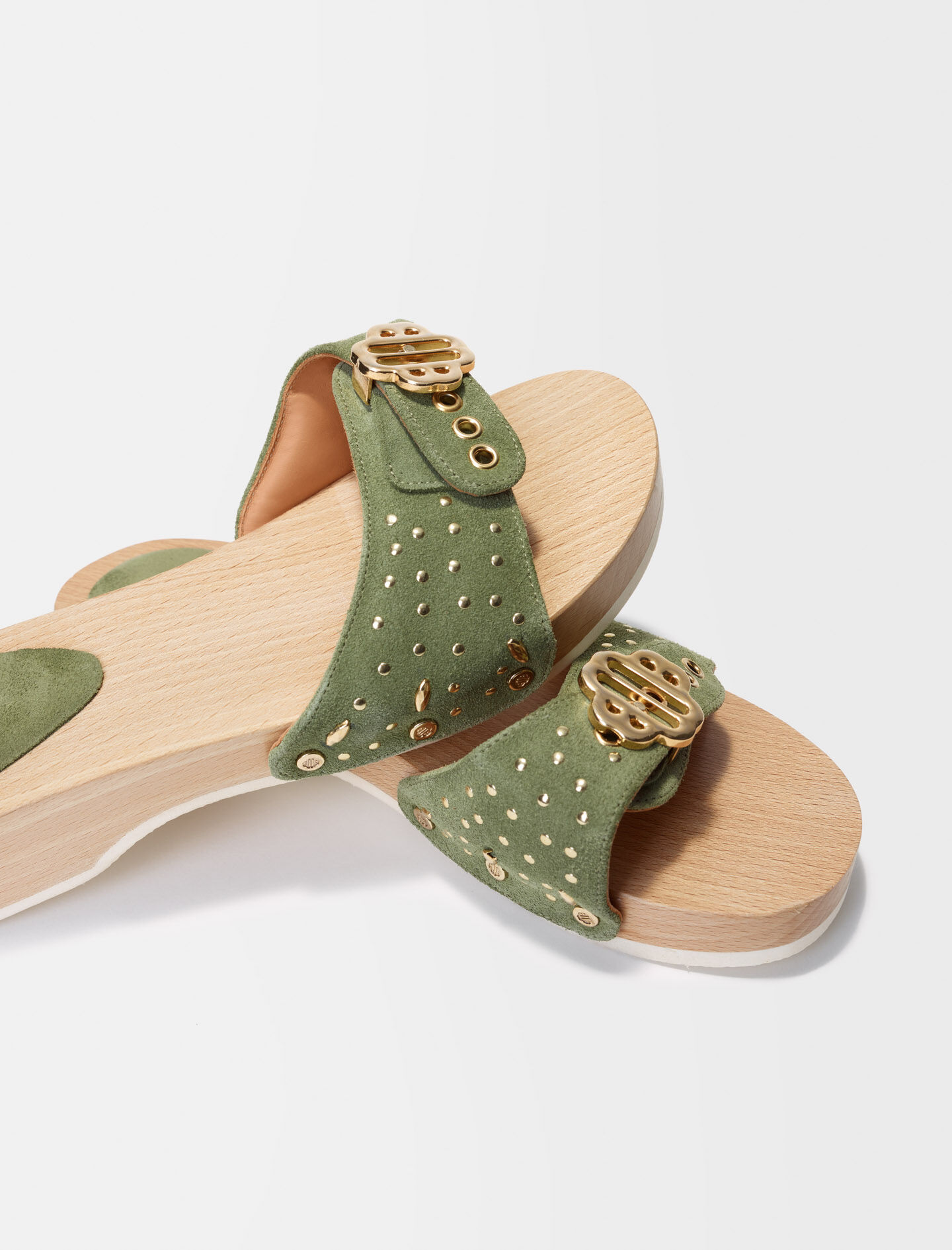 Clover-Clay-logolla varustetut muulit