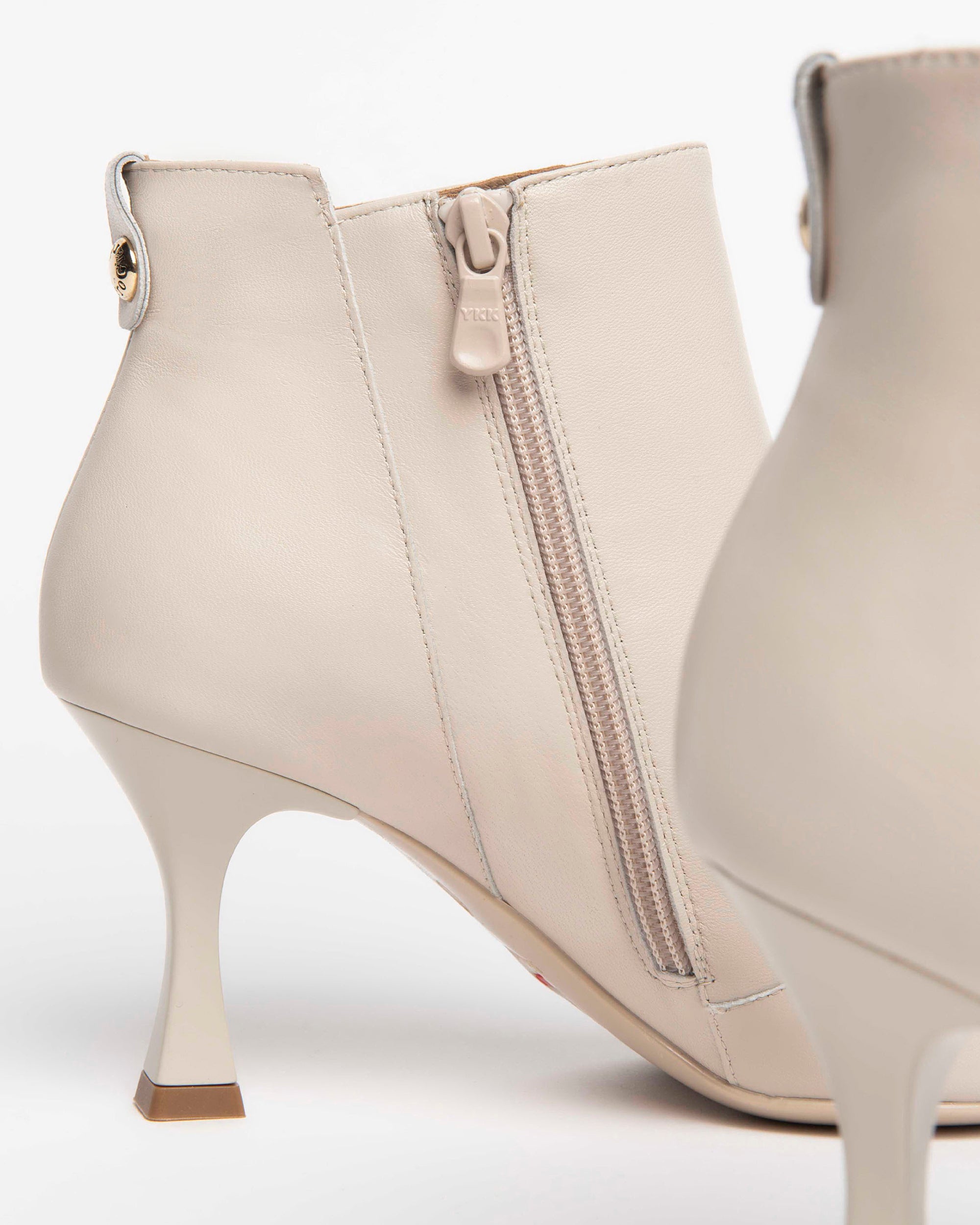  Damen-Ankle-Boots aus Leder