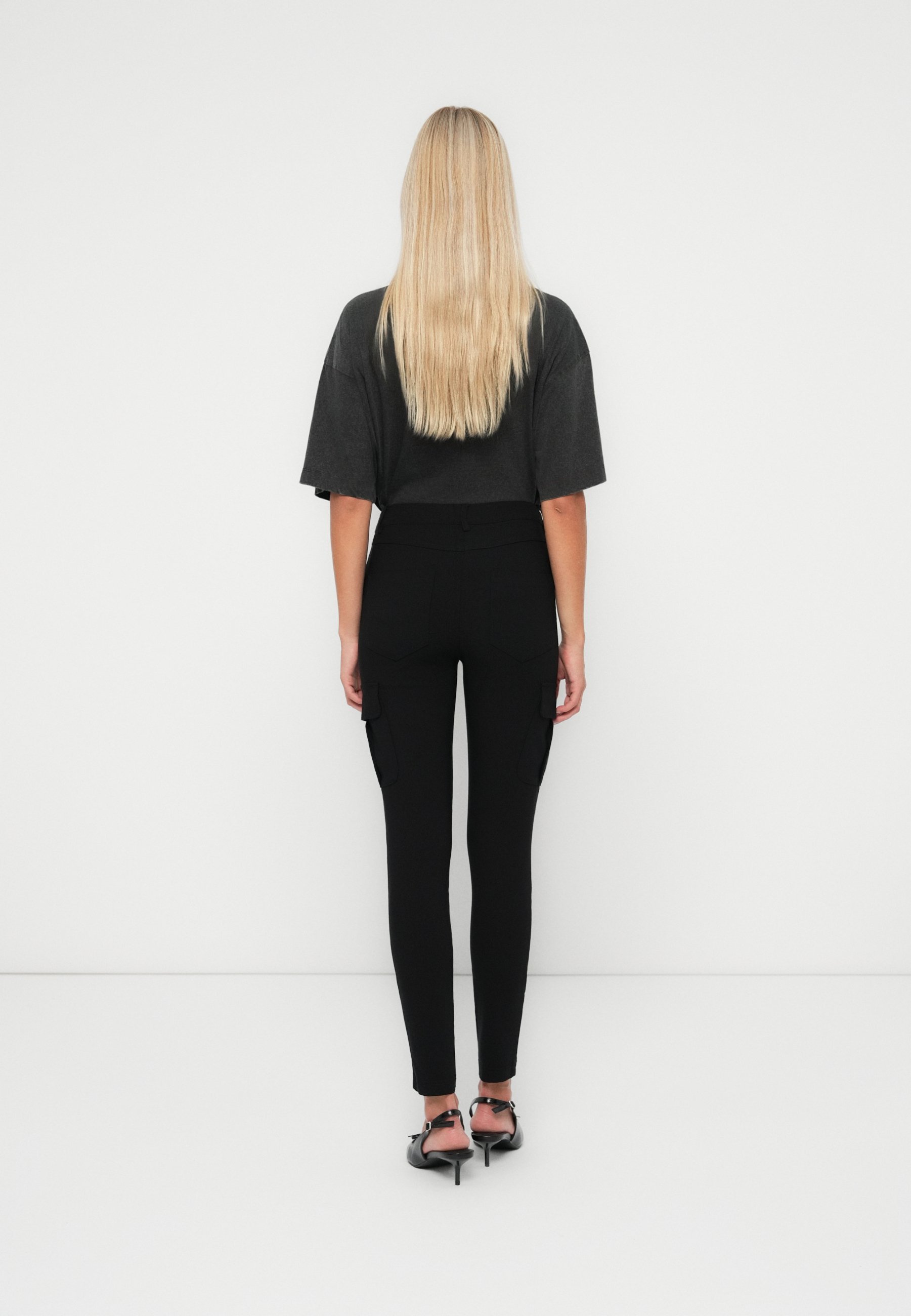 VILA VICARGO PANTS - Cargobroek - zwarte schoonheid